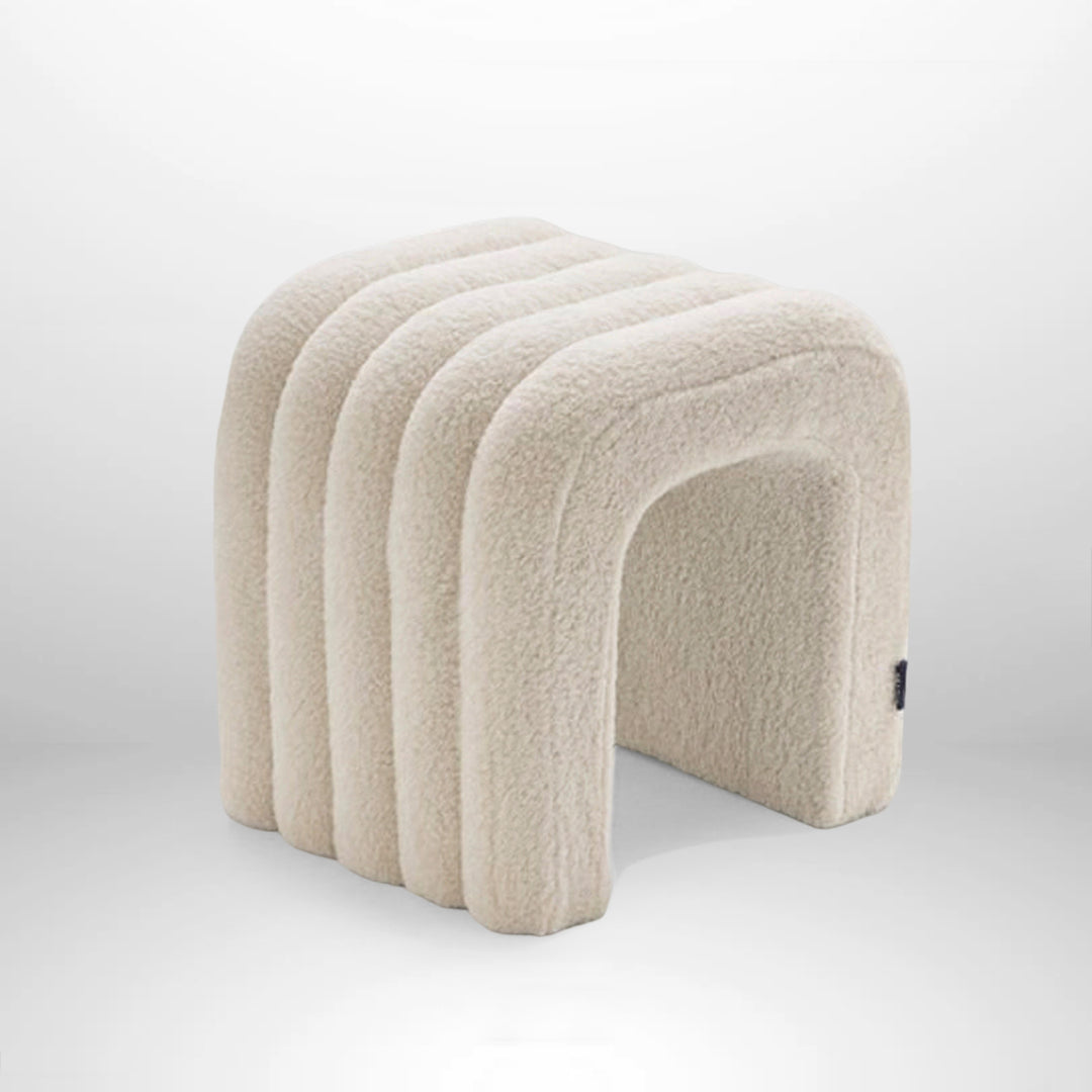 The Minimal Boucle Stool