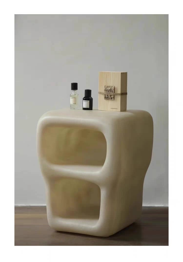 Maira Night Cave Table