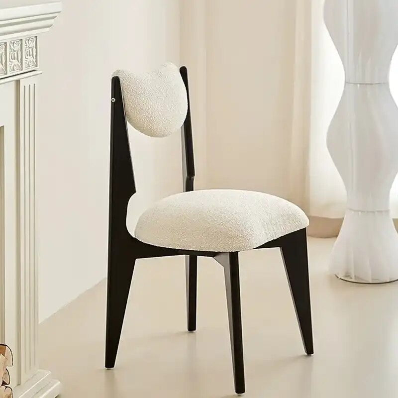 Kaia Chair