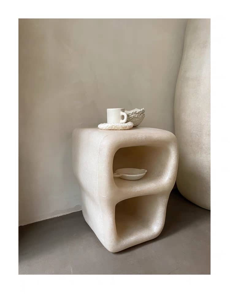Maira Night Cave Table