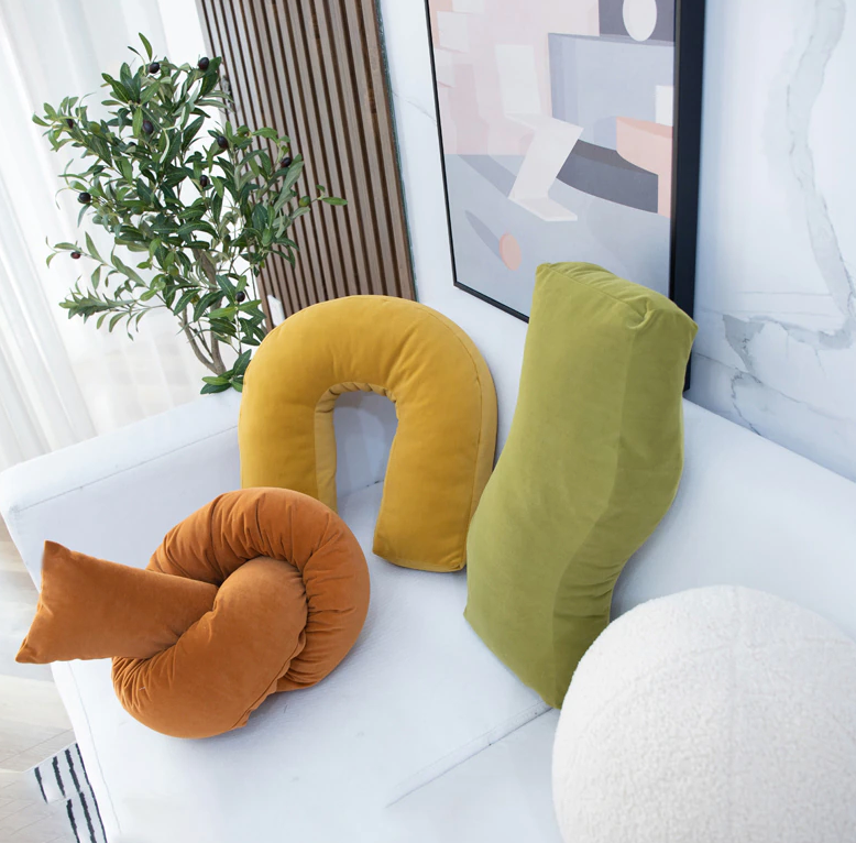 The Knot Velvet Cushion