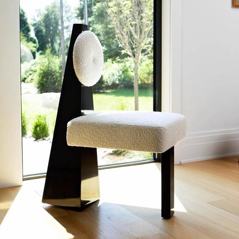 Oniris Black Chair