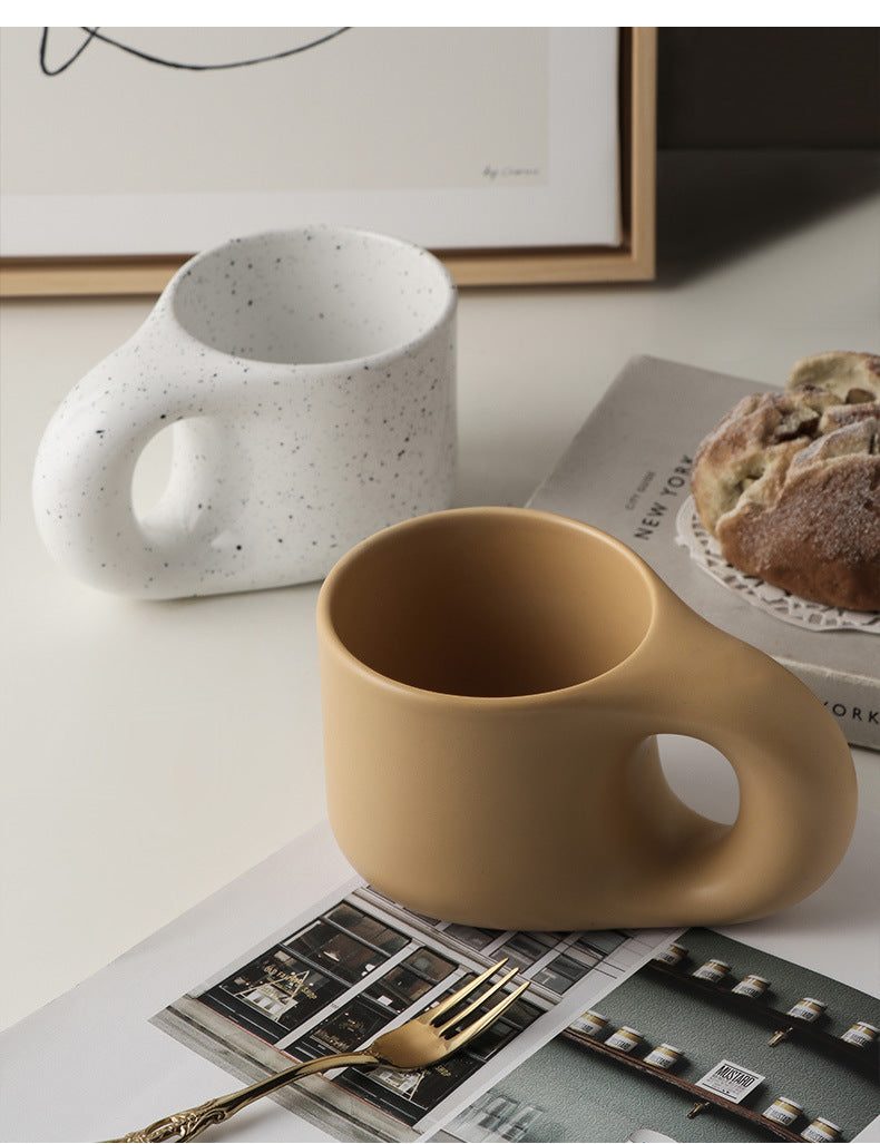 The Minimal Cup and Dish Set