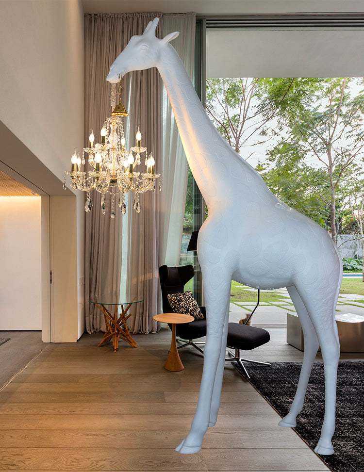 The Giraffe Lamp