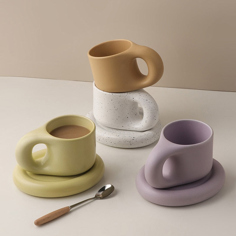 The Minimal Cup and Dish Set