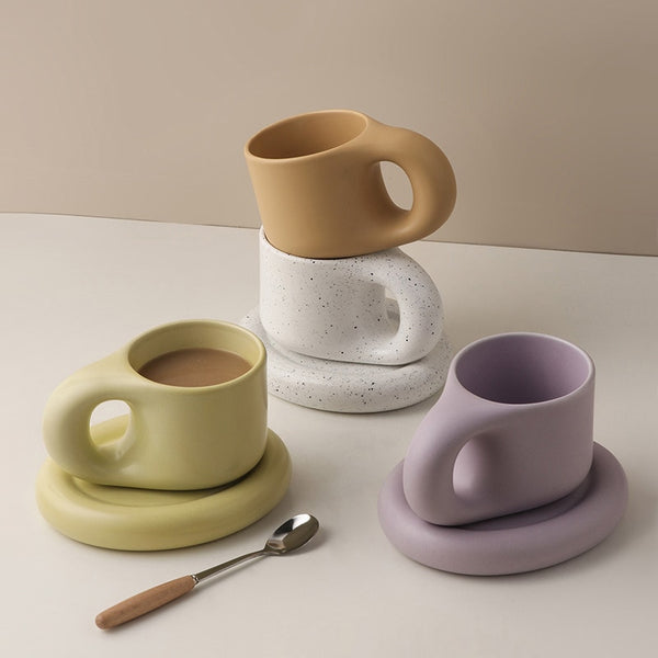 The Minimal Cup and Dish Set