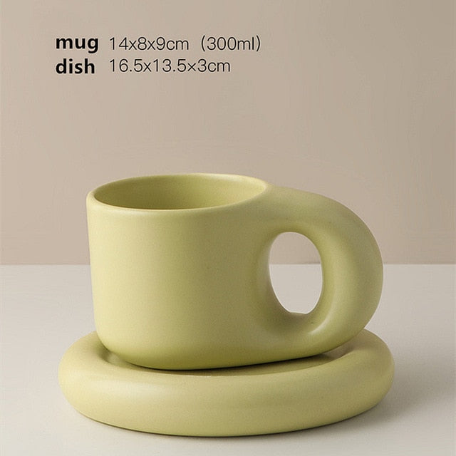 The Minimal Cup and Dish Set