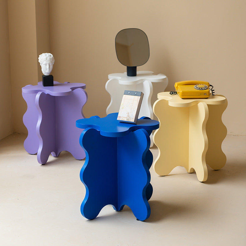 The Waves Table